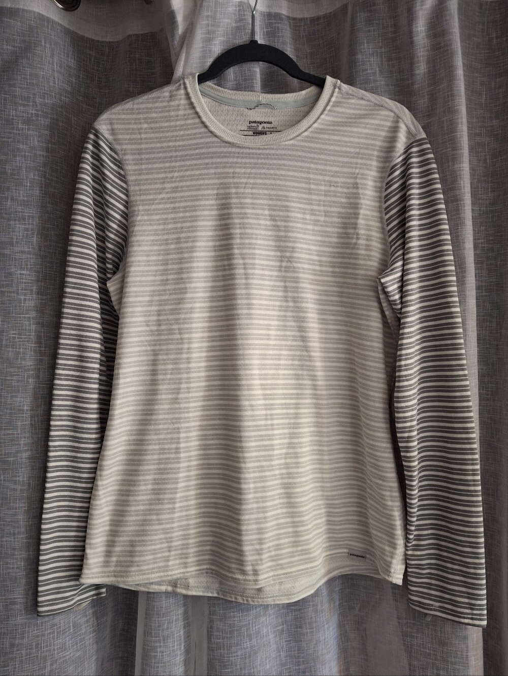 Patagonia® Capilene® 3 Midweight CrewStyle Women’s Large Base Layer